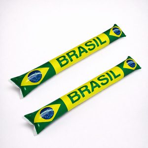 Bate Bate Inflável Torcedor Brasil Copa Do Mundo Kit Com 2
