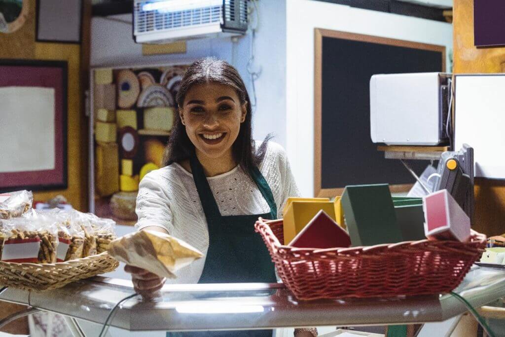 Como as Pequenas Empresas Podem se Destacar com Brindes Personalizados