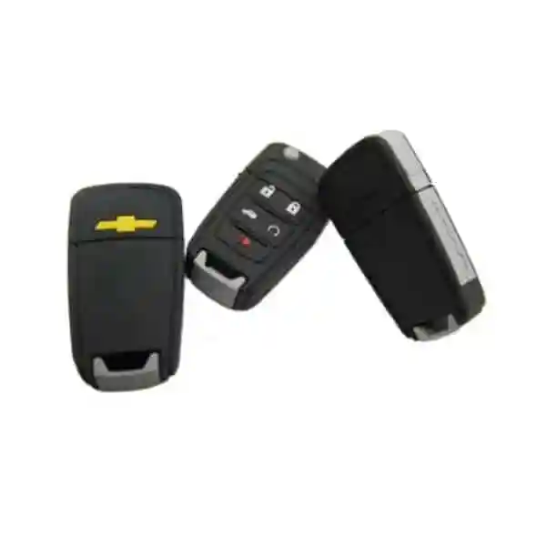 Pen drive emborrachado chave 3d