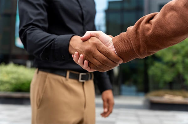 Os Melhores Brindes Personalizados para Fortalecer Parcerias Comerciais