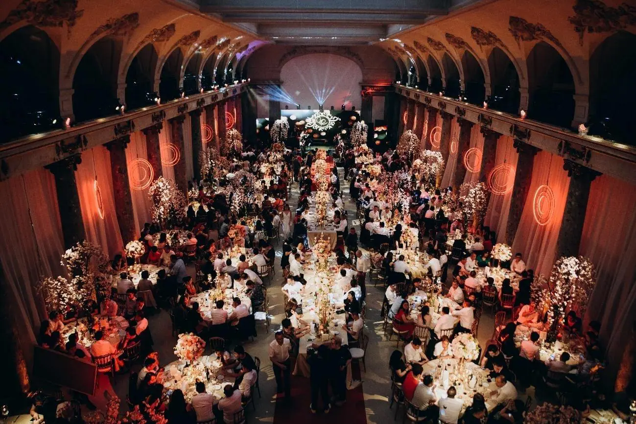 Personalização de Brindes para Grandes Eventos: O Que Considerar?
