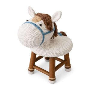 Banqueta com Capa de Crochê de Cavalo